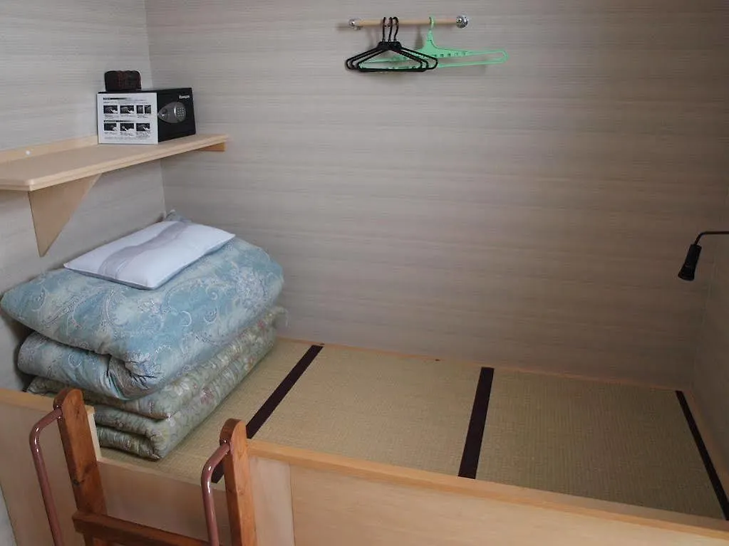 Niseko Tabi-Tsumugi Backpackers Hostel Kutchan 0*,